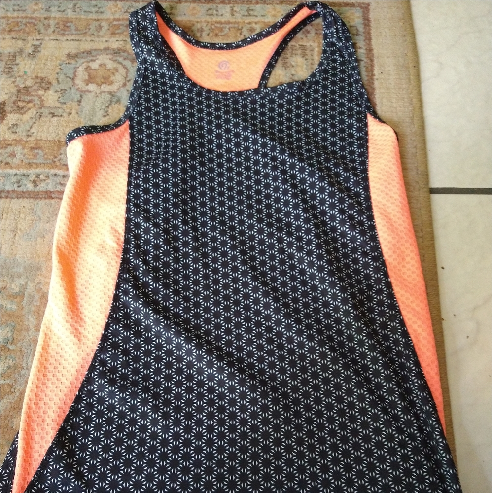 A tank top for girls size XL